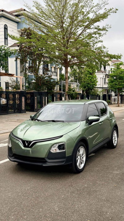 VF 5 Plus đk 8/2025 mua pin, xạc miễn phí 8/2028