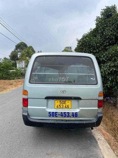 Toyota Hiace 2005 Xám