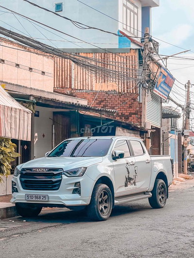 Isuzu Dmax 2023 Prestige 1.9L 4x2 AT - 20000 km