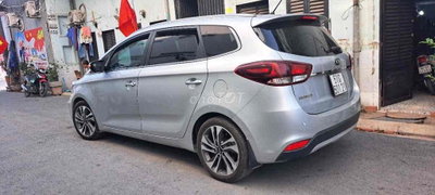 KIA Rondo 2017 Xăng Tự động Bạc