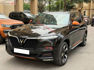 Xe VinFast Lux SA 2.0 Base 2.0 AT 2020