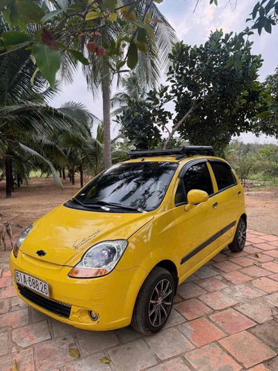 Chevrolet Spark Số tự động Vàng