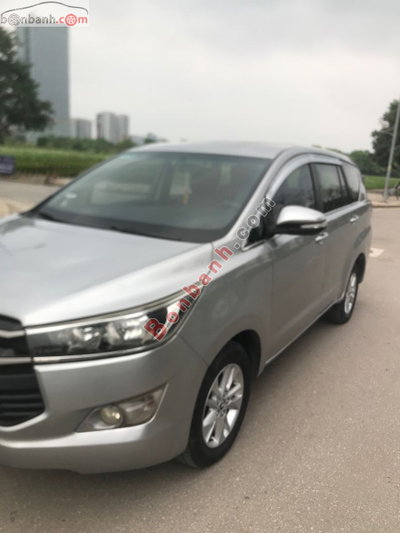 Xe Toyota Innova 2.0E 2016