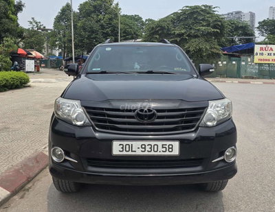 Toyota Fortuner 2015 1 cầu Đen