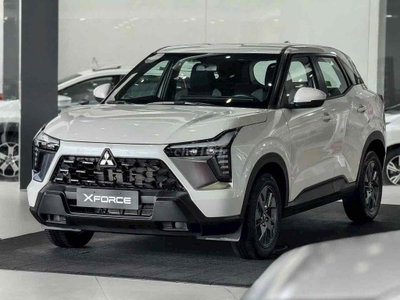 Giá lăn bánh Mitsubishi Xforce GLX