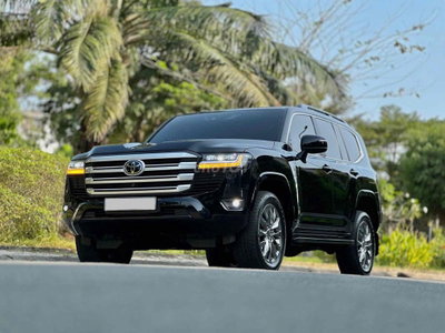 Toyota Land Cruiser 2022 Đen nội thất Kem mẫu mới