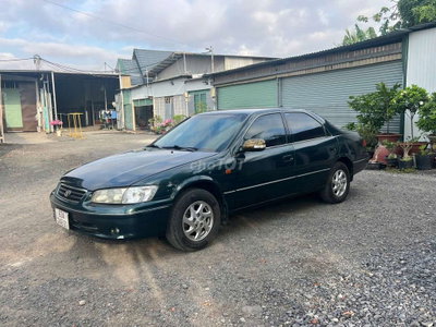Toyota Camry 2000 Xanh