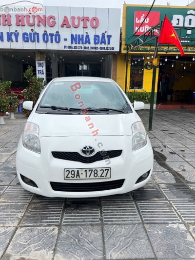 Xe Toyota Yaris 1.3 AT 2010