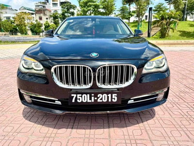 BMW 7 Series 750Li - LCi - V8-4.4L- 2bitubos -2015