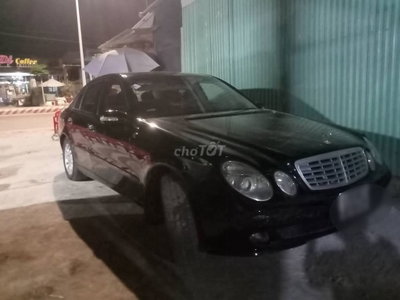 Mercedes E240 2004 Đen