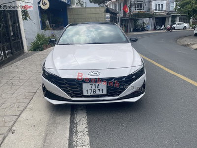 Xe Hyundai Elantra 1.6 AT Đặc biệt 2024