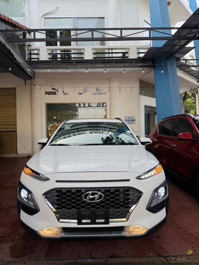 Hyundai Kona 2021 1.6 Turbo Trắng