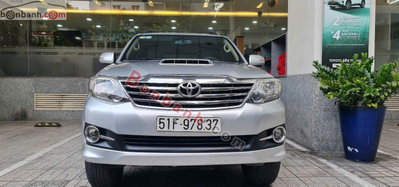 Xe Toyota Fortuner 2.4G 4x2 MT 2016