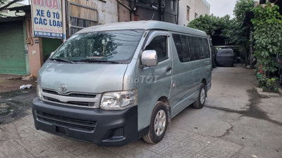 Toyota Hiace 2010
