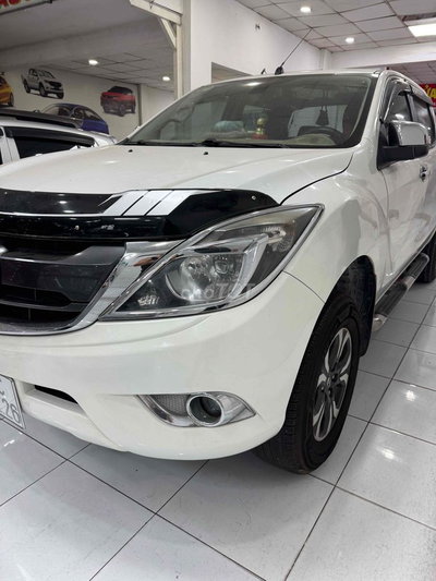 Mazda BT50 Trắng Tự động