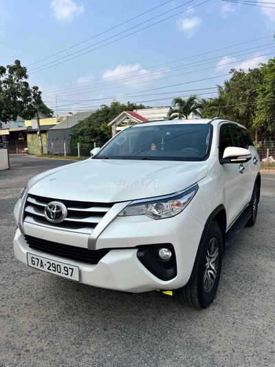 Toyota Fortuner 2017 Trắng cần bán