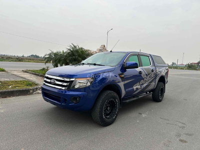 Ford Ranger 2013 XLS một cầu Xanh