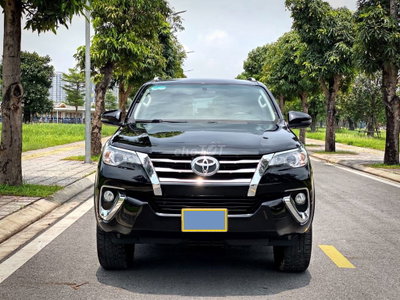 Toyota Fortuner G at 2020 máy dầu màu đen