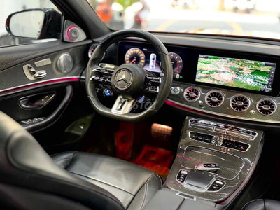 Mercedes-Benz E300 AMG 2017 Đỏ