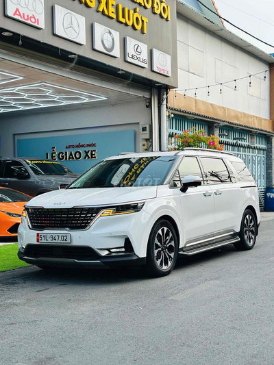 Kia Carnival 2022 2.2D Trắng 38.000 km