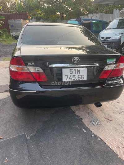 Toyota Camry màu Đen