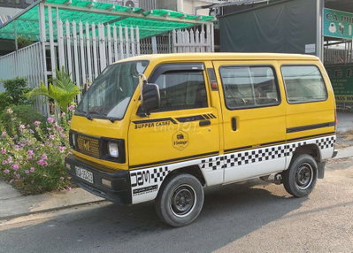 Suzuki Carry 7 chỗ màu Vàng