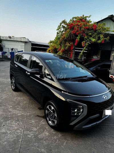 Hyundai Stargazer 2022 Premium Đen