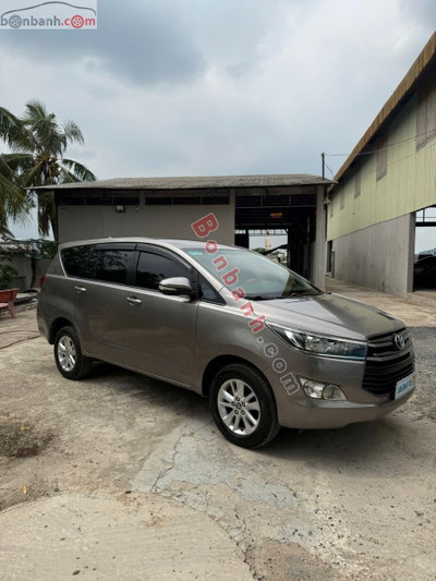 Xe Toyota Innova 2.0E 2017