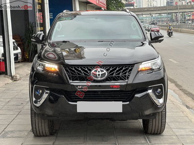 Xe Toyota Fortuner 2.7V 4x4 AT 2017