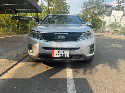Kia Sorento 2015 Xăng 146.000 km Bạc