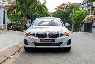 Xe BMW 3 Series 320i Sport Line 2025