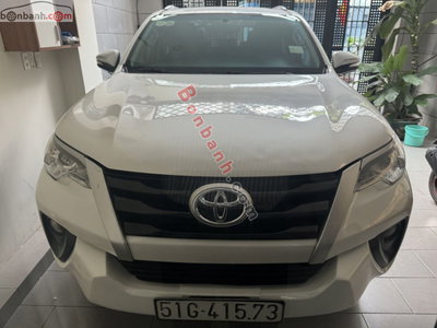 Xe Toyota Fortuner 2.4G 4x2 MT 2017