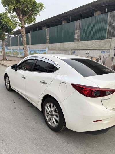 Mazda Mazda3 2015 1.5 AT Trắng bản full