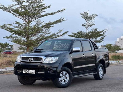 Toyota Hilux 2009 2 cầu Đen