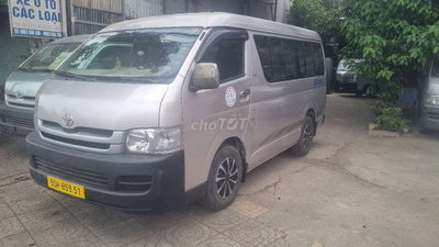 Toyota Hiace Van 3 chỗ 940kg 2006 Máy dầu