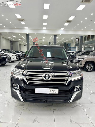 Xe Toyota Land Cruiser 4.6 V8 2020