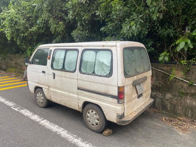 Suzuki Carry 7 chỗ Trắng