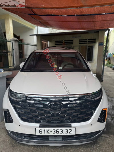 Xe Hyundai Custin Cao Cấp 2.0T 2024