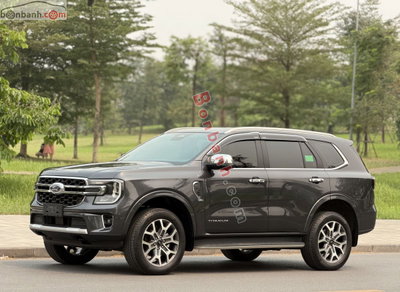 Xe Ford Everest Titanium 2.0L 4x2 AT 2024