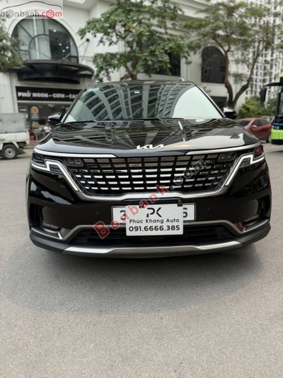 Xe Kia Carnival Premium 2.2D 8S 2024