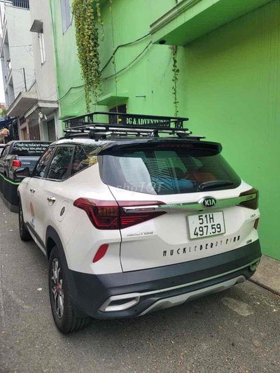 Kia Seltos Luxury màu Trắng