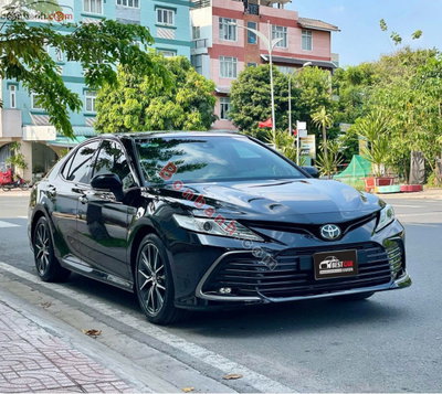 Xe Toyota Camry 2.0Q 2022