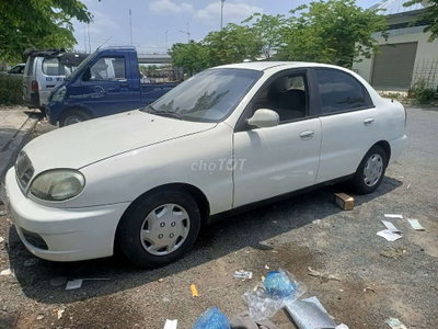 Daewoo Lanos màu Trắng