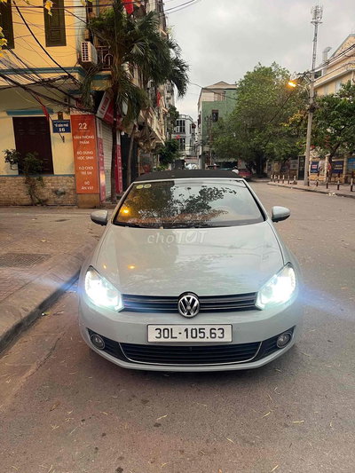 Volkswagen Golf Xanh 8 vạn km