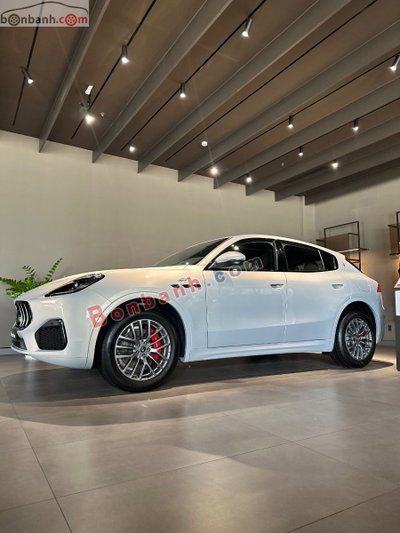 Xe Maserati Grecale GT 2023