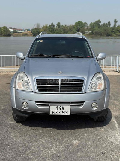Ssangyong Rexton 2009 Bạc