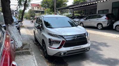 Mitsubishi Xpander Premium 2024 Trắng