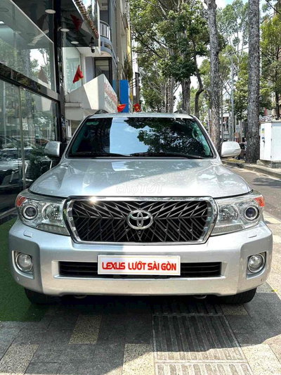 Toyota Land Cruiser VX4.6 Bạc 180.000 km xe chất