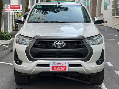 Toyota Hilux 2021 2.4AT 4x2 Trắng