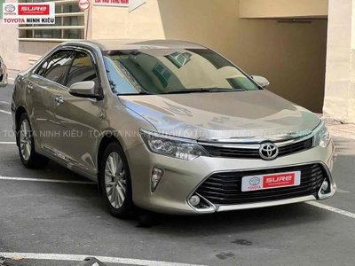 Toyota Camry 2017 Vàng Cát 130.000 km